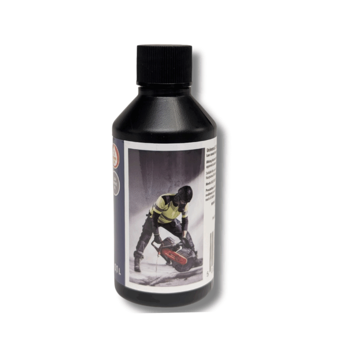 Husqvarna Universal 2-Stroke oil 100mm Bottle - Image 2